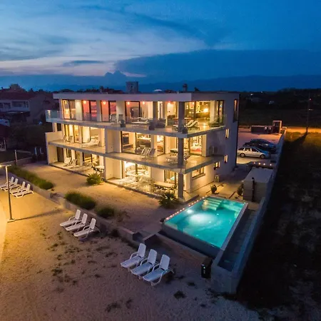 Jimmys - Direkt Am Meer, Tollem Blick Und Beheiztem Pool * Privlaka (Zadar)