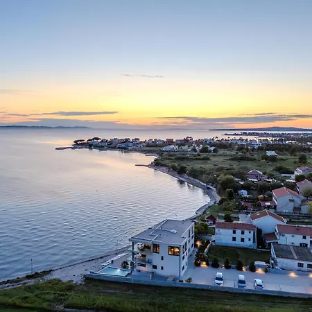 Jimmys - Direkt Am Meer, Tollem Blick Und Beheiztem Pool Privlaka (Zadar)