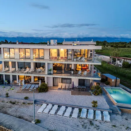 Jimmys - Direkt Am Meer, Tollem Blick Und Beheiztem Pool Lägenhet Privlaka (Zadar)