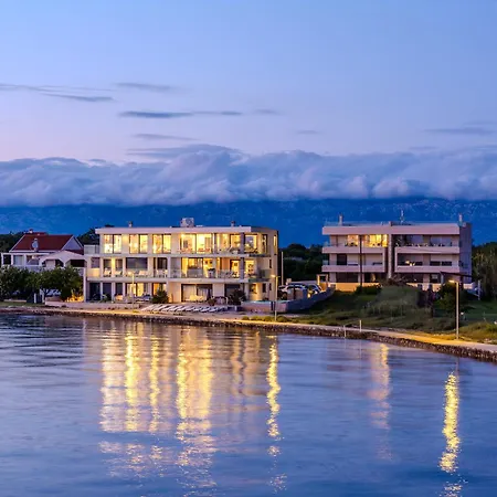 Jimmys - Direkt Am Meer, Tollem Blick Und Beheiztem Pool Apartamento Privlaka (Zadar)