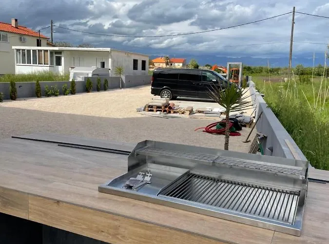Apartmán Jimmys - Direkt Am Meer, Tollem Blick Und Beheiztem Pool Privlaka (Zadar)