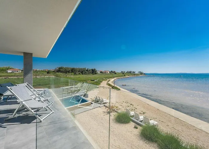 Apartmán Jimmys - Direkt Am Meer, Tollem Blick Und Beheiztem Pool