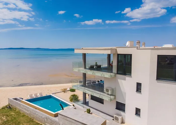 Jimmys - Direkt Am Meer, Tollem Blick Und Beheiztem Pool Apartmán Privlaka (Zadar)