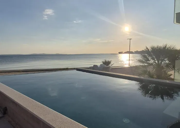 Apartmán Jimmys - Direkt Am Meer, Tollem Blick Und Beheiztem Pool