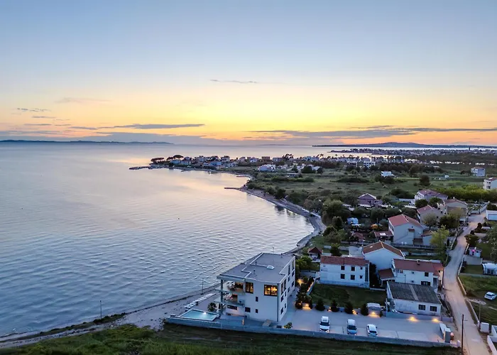 Jimmys - Direkt Am Meer, Tollem Blick Und Beheiztem Pool Privlaka (Zadar)