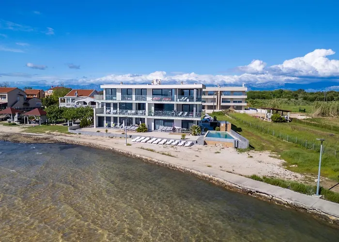 Apartmán Jimmys - Direkt Am Meer, Tollem Blick Und Beheiztem Pool *