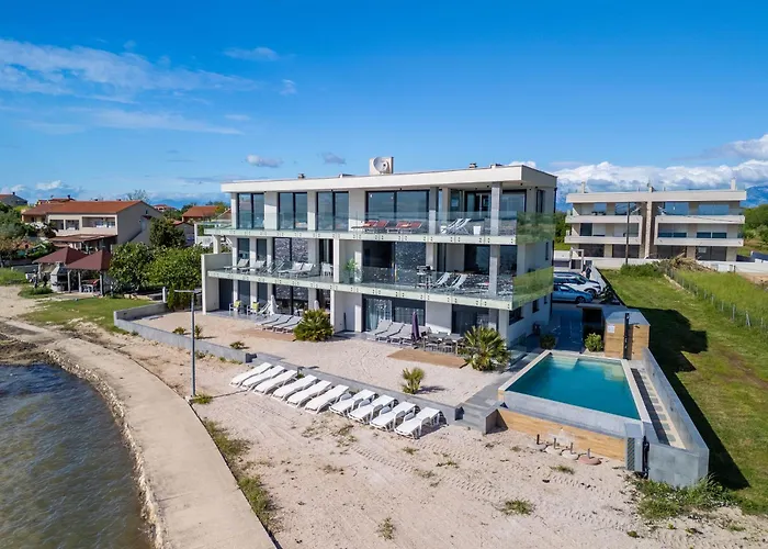 Apartmán Jimmys - Direkt Am Meer, Tollem Blick Und Beheiztem Pool