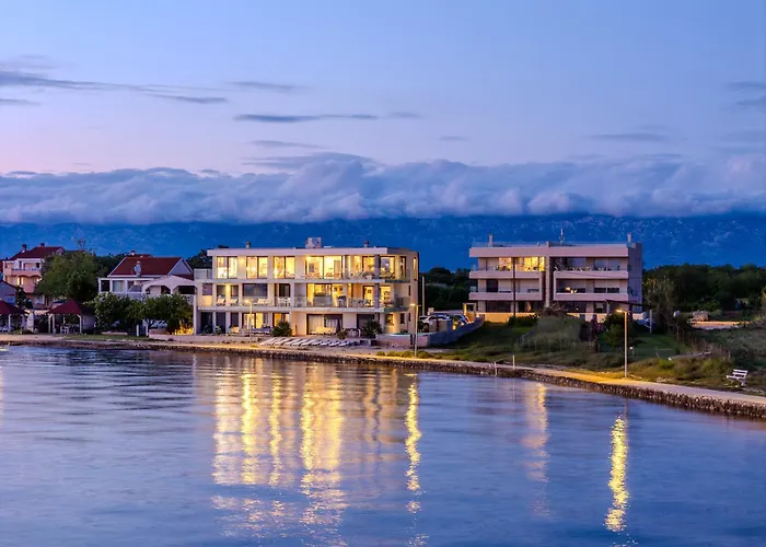 Jimmys - Direkt Am Meer, Tollem Blick Und Beheiztem Pool Appartement Privlaka (Zadar)