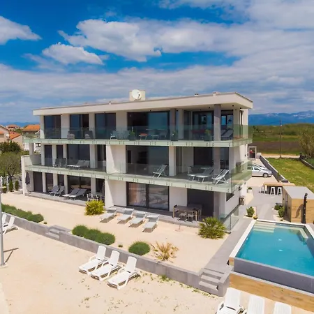 Jimmys Privlaka - Direkt Am Meer, Tollem Blick Und Beheiztem Pool