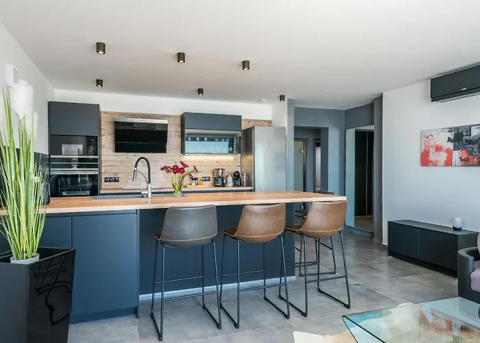 شقة Jimmys - Direkt Am Meer, Tollem Blick Und Beheiztem Pool