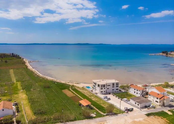 شقة Jimmys - Direkt Am Meer, Tollem Blick Und Beheiztem Pool