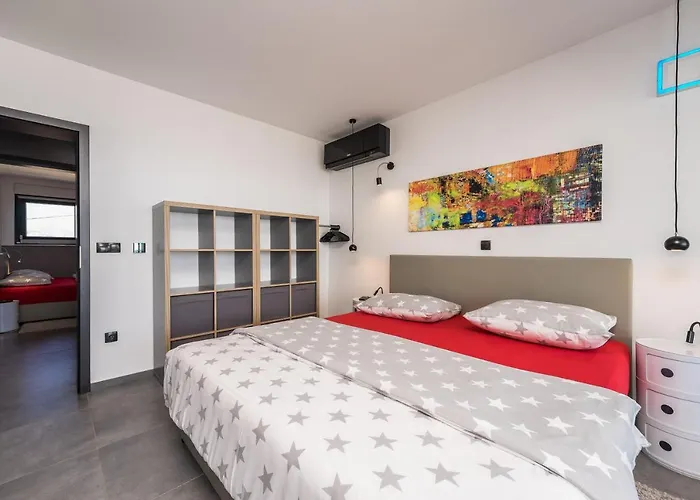 شقة Jimmys - Direkt Am Meer, Tollem Blick Und Beheiztem Pool