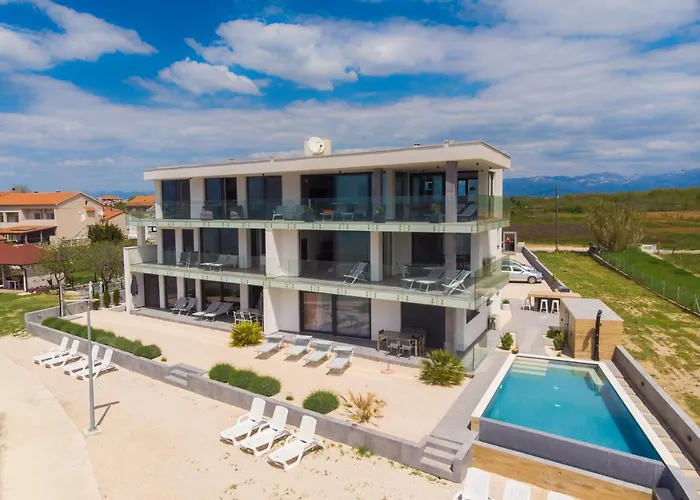 Jimmys - Direkt Am Meer, Tollem Blick Und Beheiztem Pool